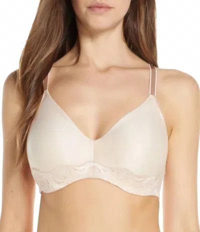 Wacoal Standard Underwire Bra In Nude In Black