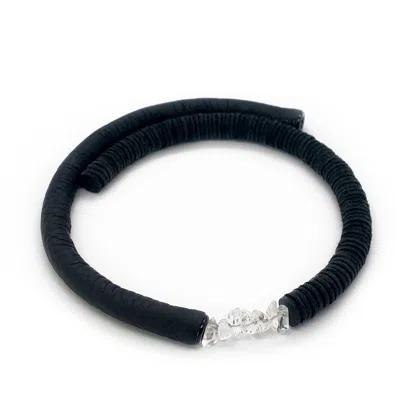 Waiwai Women's Black Leather Choker With Clear Quartz Crystals