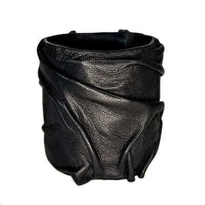 Waiwai Women's Black Ripple Leather Cuff Bracelet
