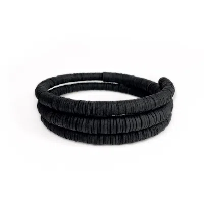 Waiwai Women's Continuous Coil Leather Choker Black