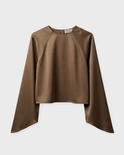 Wakakuu Icons Top Emmy In Brown