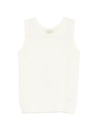 Walk In Paris Knitted Vest In White