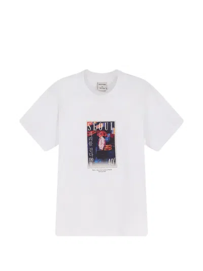 Walk In Paris Round-neck Print-detail T-shirt In Multi