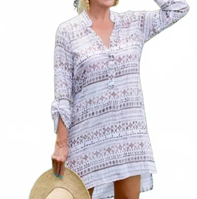 Walker & Wade Day Tripper In Taupe Geo In White