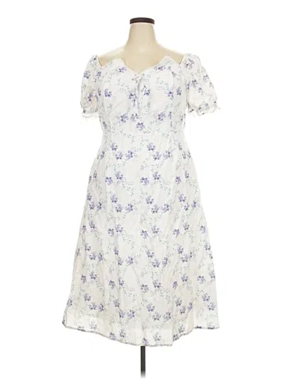 Pre-owned Walmart Casual Dress In White