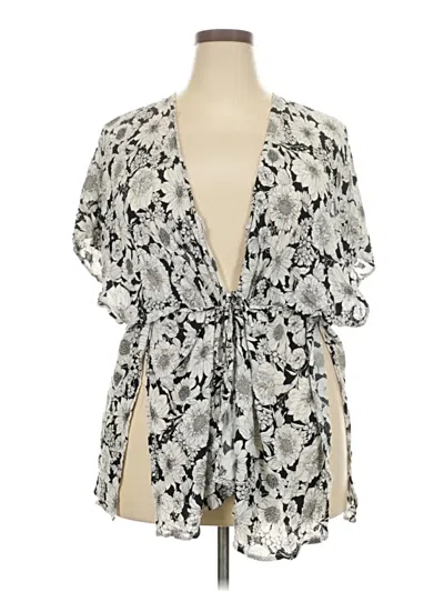 Pre-owned Walmart Kimono In Silver