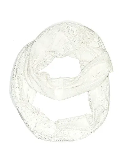 Pre-owned Walmart Scarf In White