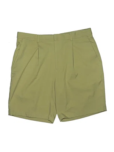 Pre-owned Walter Hagen Khaki Shorts In Green