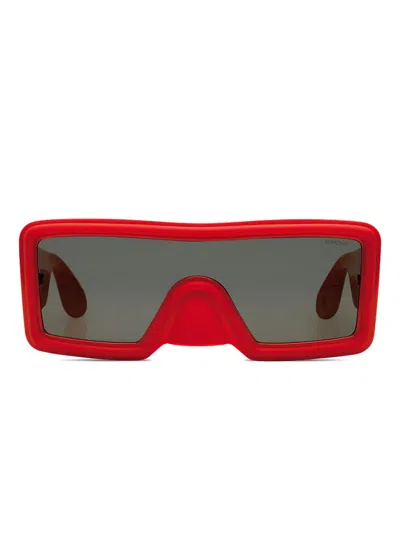 Walter Van Beirendonck Ufo Sunglasses In レッド