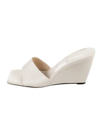 Pre-owned Wandler Leather Slides In Neutrals