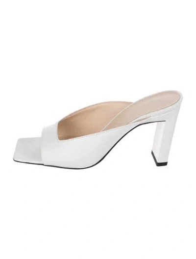 Pre-owned Wandler Leather Slides In White