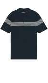 Wao Chest Stripe Polo In 海军蓝 & 乳白色