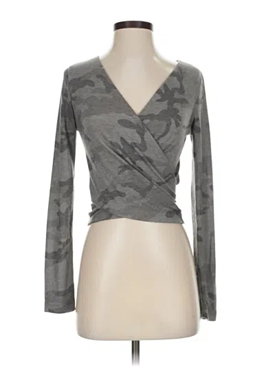 Pre-owned Wasabi + Mint Long Sleeve T-shirt In Gray