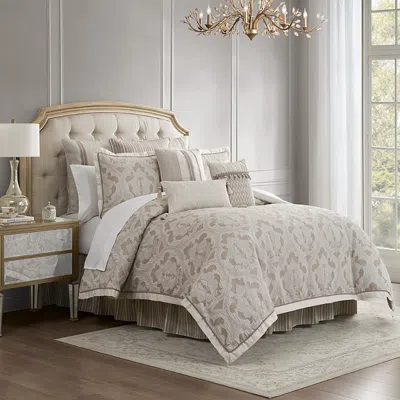 Waterford Arderra 4 Piece Comforter Set, King In Neutral
