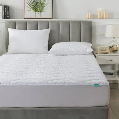 Waverly Waterproof Wave Stitched Mattress Pad In White