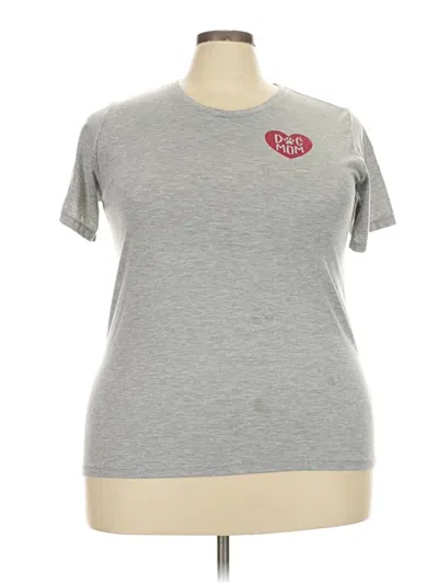 Pre-owned Way To Celebrate! Short Sleeve Top Gray Crew Neck Tops