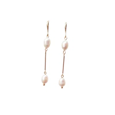 Way To Chic Women's Gold / White Gold-plated Freshwater Pearl Drop Earrings