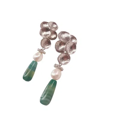 Way To Chic Women's Silver / Green Silver Cascade Earrings With Pearl And Green Agate Drops