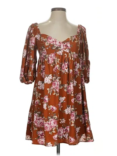 Pre-owned Wayf Casual Dress In Brown