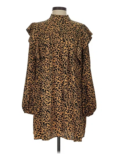 Pre-owned Wayf Casual Dress In Gold