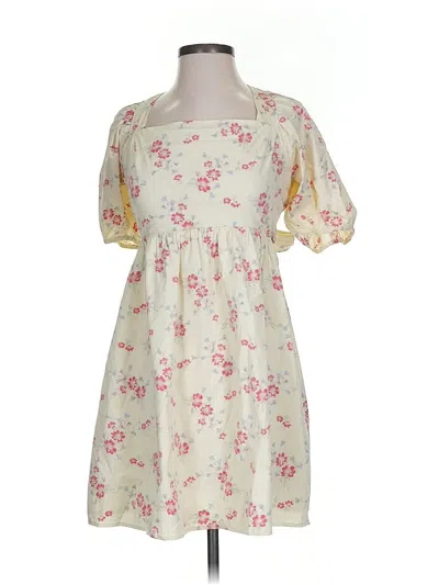 Pre-owned Wayf Casual Dress In White