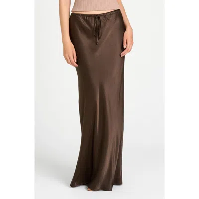 Wayf Finley Satin Skirt In Espresso