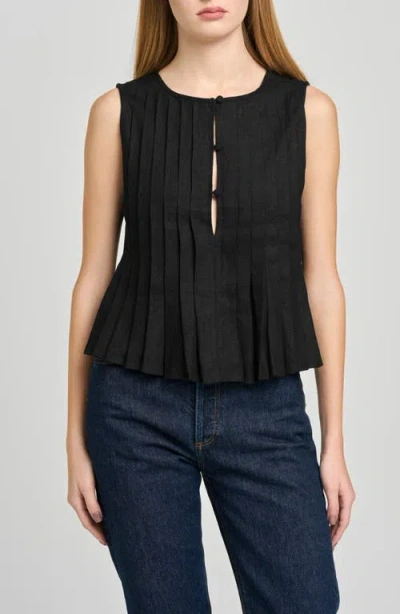 Wayf Romy Pleated Top In Black