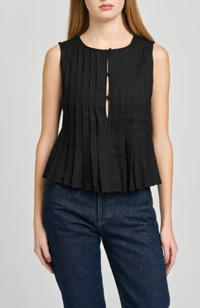 Wayf Romy Pleated Top In Black