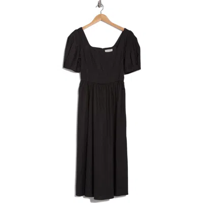 Wayf Short Sleeve Midi Dress In Black