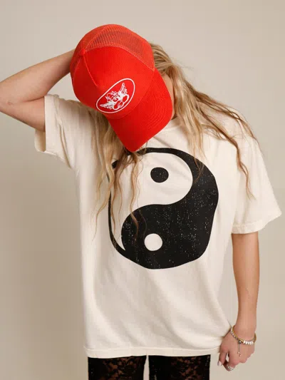 We The Babes Yin Yang Graphic Short Sleeve Tee In White