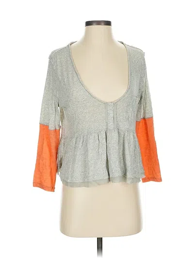 Pre-owned We The Free 3/4 Sleeve T-shirt In Gray