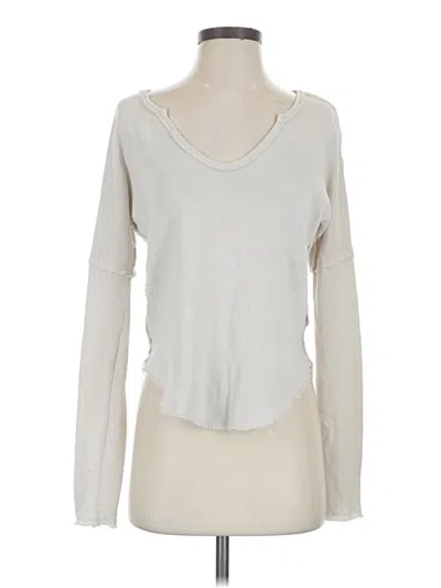 Pre-owned We The Free Long Sleeve Top Gray Keyhole Neckline Tops