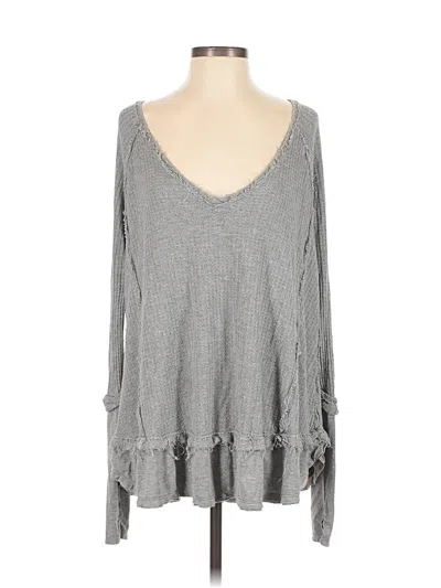 Pre-owned We The Free Long Sleeve Top Gray V-neck Tops