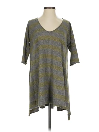 Pre-owned We The Free Short Sleeve Top Gray Scoop Neck Tops