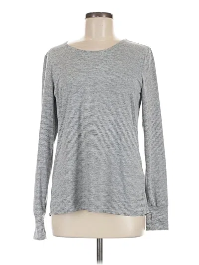 Pre-owned We Wander Long Sleeve Top Gray Crew Neck Tops