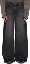 We11 Done Black Tuck-detail Jeans In Black