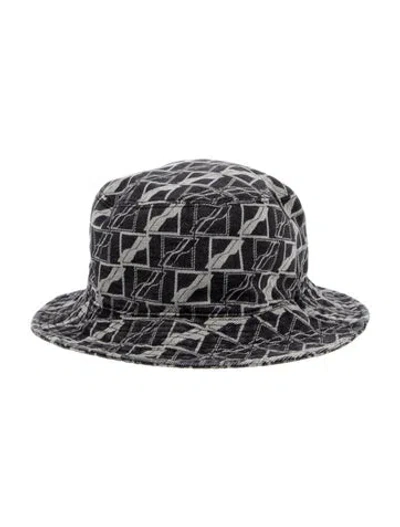 Pre-owned We11 Done Bucket Hat In Black