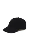 We11 Done Distressed Baseball Cap In 黑色