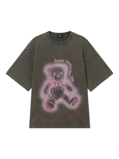 We11 Done Graphic Crew-neck T-shirt In Gray