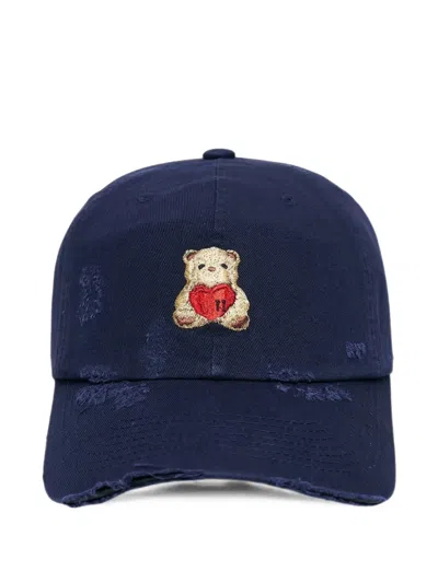 We11 Done Heart Teddy Distressed Baseball Cap In 블루