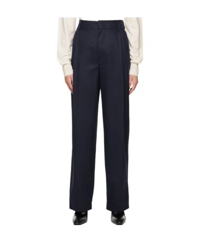 We11 Done Logo Casual Pants In Black