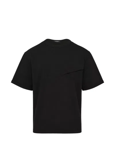 We11 Done Logo-patch Pin-tucked T-shirt In Black