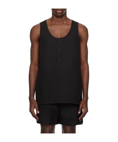 We11 Done Low Round Neck Simple Vest In Black