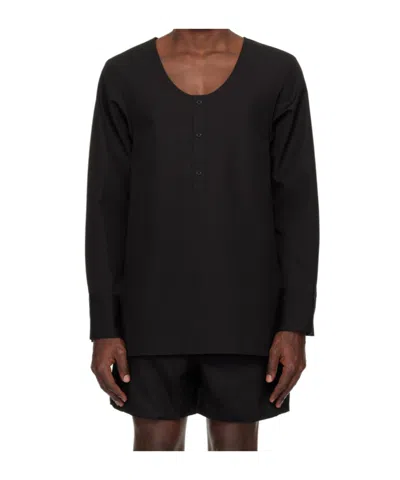 We11 Done Low Round Neck T-shirt In Black