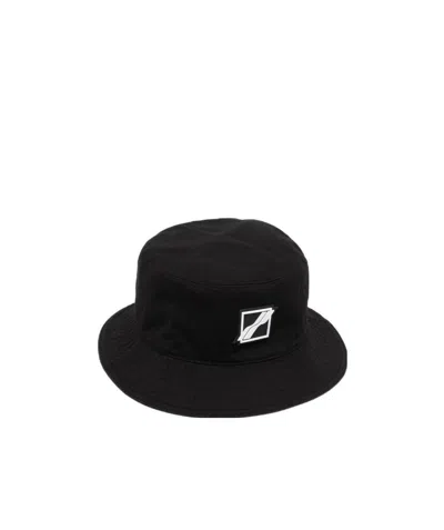 We11 Done Square-logo Bucket Hat In Black