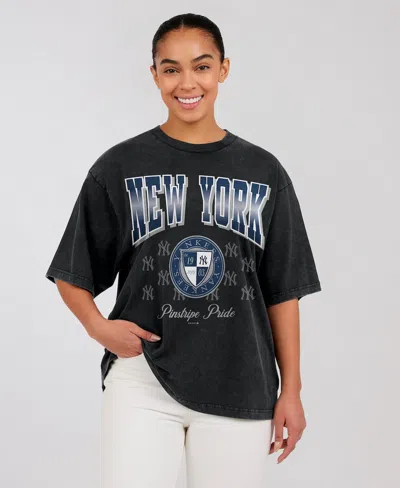 Wear By Erin Andrews Black New York Yankees Oversized Boyfriend T-shirt In Multi