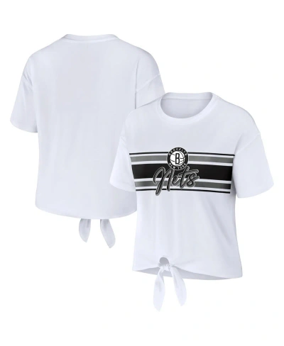 Wear By Erin Andrews Women's  White Brooklyn Nets Tie-front T-shirt