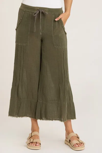 Wearables Ace Pant In Green