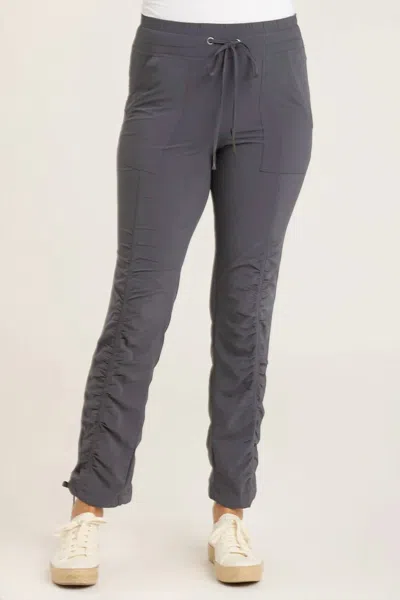 Wearables Active Jules Pant In Charcoal