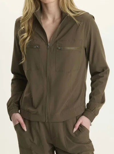 Wearables Active Quinn Bomber Jacket In Clove In Green